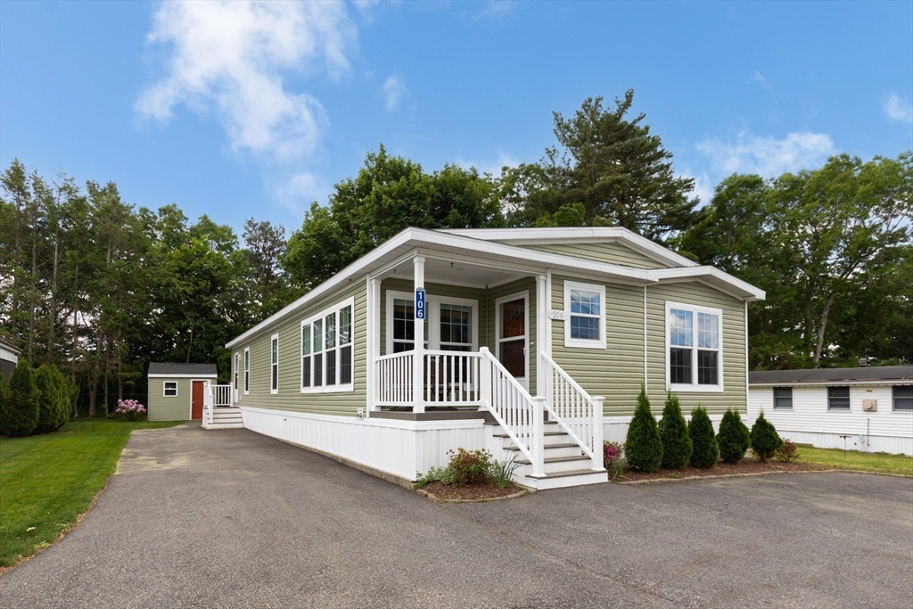 106 Sixteen Twenty Drive, Plymouth, Massachusetts, 3 Bedrooms Bedrooms, 6 Rooms Rooms,2 BathroomsBathrooms,Residential,For Sale,Sixteen Twenty Drive,73531657