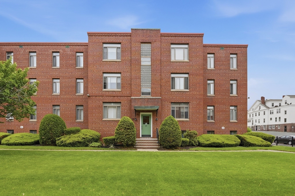20 Ashland St, Worcester, Massachusetts, 2 Bedrooms Bedrooms, 4 Rooms Rooms,1 BathroomBathrooms,Residential Lease,For Rent,Ashland St,73531750