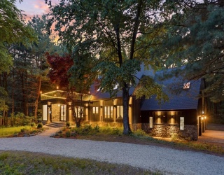 366 River Road, Carlisle, Massachusetts, 4 Bedrooms Bedrooms, 10 Rooms Rooms,2.5 BathroomsBathrooms,Residential,For Sale,River Road,73531756