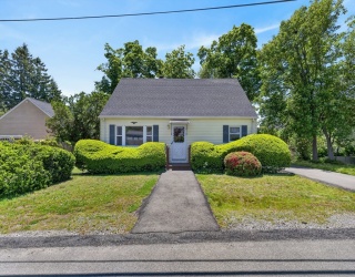 22 Myrtle Ave, Acushnet, Massachusetts, 4 Bedrooms Bedrooms, 6 Rooms Rooms,2 BathroomsBathrooms,Residential,For Sale,Myrtle Ave,73531738