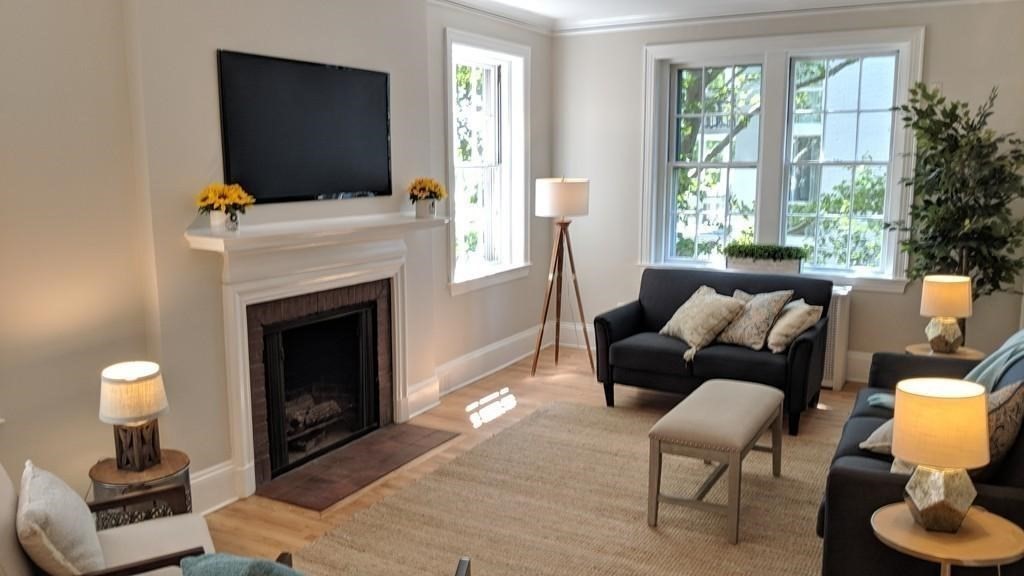 205 Mount Auburn, Cambridge, Massachusetts, 2 Bedrooms Bedrooms, 5 Rooms Rooms,1 BathroomBathrooms,Residential Lease,For Rent,Mount Auburn,73531785