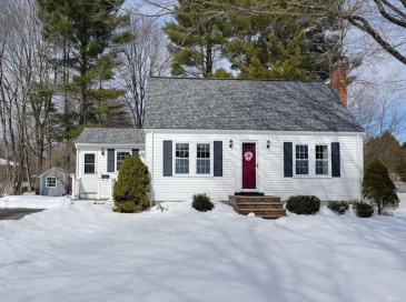 5 Castle Avenue, Medfield, Massachusetts, 3 Bedrooms Bedrooms, 6 Rooms Rooms,2 BathroomsBathrooms,Residential,For Sale,Castle Avenue,73481648