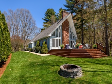 41 Smith Street, Palmer, Massachusetts, 3 Bedrooms Bedrooms, 9 Rooms Rooms,2 BathroomsBathrooms,Residential,For Sale,Smith Street,73508869