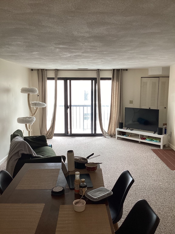 1600 Massachusetts Ave, Cambridge, Massachusetts, 2 Bedrooms Bedrooms, 5 Rooms Rooms,2 BathroomsBathrooms,Residential Lease,For Rent,Massachusetts Ave,73521101