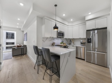 101 Condor St, Boston, Massachusetts, 2 Bedrooms Bedrooms, 4 Rooms Rooms,2 BathroomsBathrooms,Residential,For Sale,Condor St,73495472