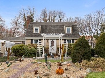 113 Reed Ave, North Attleboro, Massachusetts, 4 Bedrooms Bedrooms, 7 Rooms Rooms,2 BathroomsBathrooms,Residential,For Sale,Reed Ave,73498962