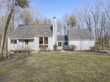 1749 Salem St, North Andover, Massachusetts, 3 Bedrooms Bedrooms, 6 Rooms Rooms,2 BathroomsBathrooms,Residential,For Sale,Salem St,73501954 1749 Salem St, North Andover, Massachusetts, 3 Bedrooms Bedrooms, 6 Rooms Rooms,2 BathroomsBathrooms,Residential,For Sale,Salem St,73501954