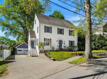 18 Taff Road, Milton, Massachusetts, 3 Bedrooms Bedrooms, 8 Rooms Rooms,3 BathroomsBathrooms,Residential,For Sale,Taff Road,73518281