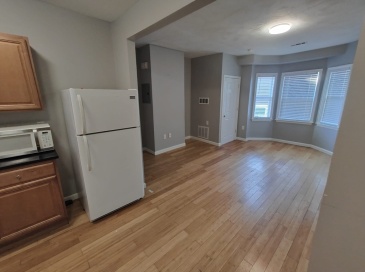 30 Vine St, Haverhill, Massachusetts, 1 Bedroom Bedrooms, 2 Rooms Rooms,1 BathroomBathrooms,Residential Lease,For Rent,Vine St,73505375 30 Vine St, Haverhill, Massachusetts, 1 Bedroom Bedrooms, 2 Rooms Rooms,1 BathroomBathrooms,Residential Lease,For Rent,Vine St,73505375