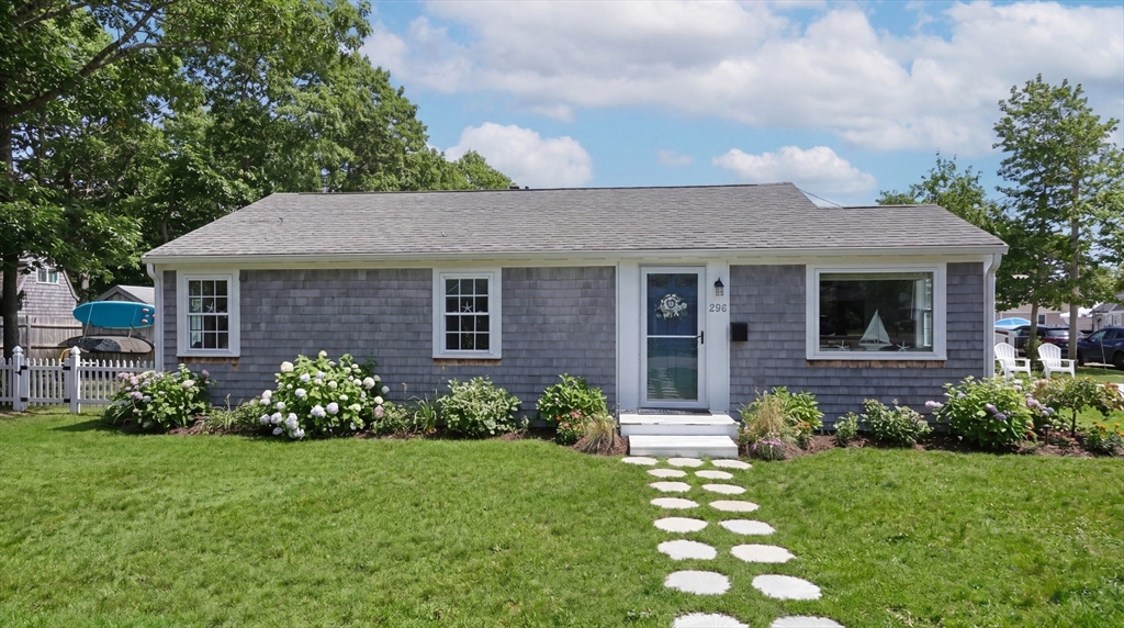 296 Seacoast Shores, Falmouth, Massachusetts, 3 Bedrooms Bedrooms, 6 Rooms Rooms,1 BathroomBathrooms,Residential,For Sale,Seacoast Shores,73506911