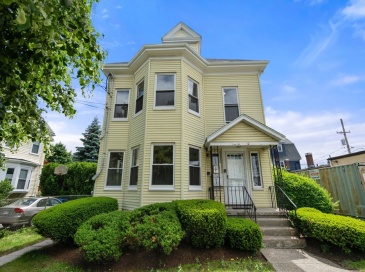 5 Marlboro St, Belmont, Massachusetts, 2 Bedrooms Bedrooms, 6 Rooms Rooms,1 BathroomBathrooms,Residential Lease,For Rent,Marlboro St,73531788 5 Marlboro St, Belmont, Massachusetts, 2 Bedrooms Bedrooms, 6 Rooms Rooms,1 BathroomBathrooms,Residential Lease,For Rent,Marlboro St,73531788