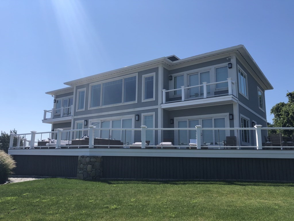 15 Wyoma Rd., Gloucester, Massachusetts, 4 Bedrooms Bedrooms, 9 Rooms Rooms,4 BathroomsBathrooms,Residential Lease,For Rent,Wyoma Rd.,73531791
