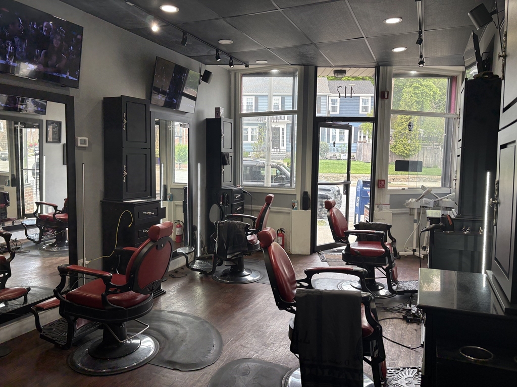 417 Mt. Auburn Street, Watertown, Massachusetts, ,Commercial Lease,For Rent,Mt. Auburn Street,73531802