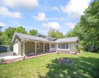109 Darby Rd, Brockton, Massachusetts, 4 Bedrooms Bedrooms, 8 Rooms Rooms,2.5 BathroomsBathrooms,Residential,For Sale,Darby Rd,73531807