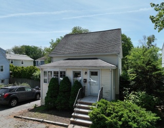 34 Trenton, Dedham, Massachusetts, 3 Bedrooms Bedrooms, 7 Rooms Rooms,1 BathroomBathrooms,Residential,For Sale,Trenton,73531959