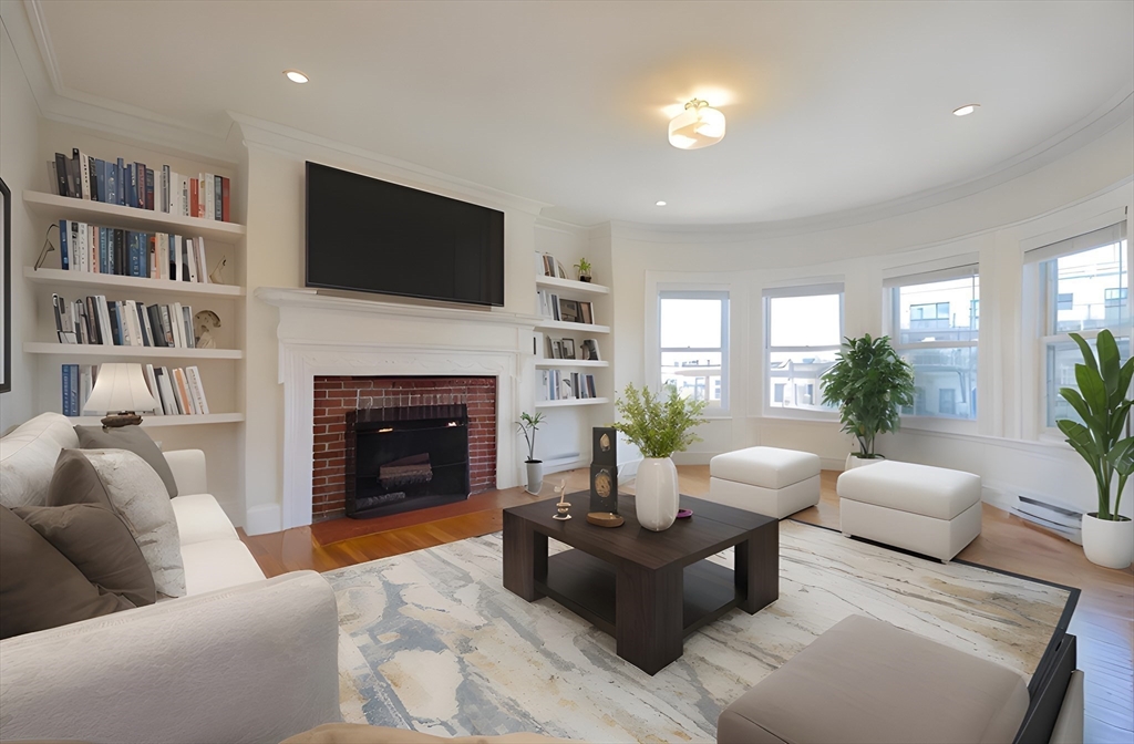 857 Beacon Street, Boston, Massachusetts, 2 Bedrooms Bedrooms, 4 Rooms Rooms,1 BathroomBathrooms,Residential Lease,For Rent,Beacon Street,73532073