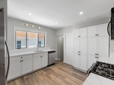 7 Hawthorne St, Everett, Massachusetts, 3 Bedrooms Bedrooms, 6 Rooms Rooms,2 BathroomsBathrooms,Residential Lease,For Rent,Hawthorne St,73489482