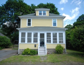 2 Sherman St, Maynard, Massachusetts, 4 Bedrooms Bedrooms, 7 Rooms Rooms,1.5 BathroomsBathrooms,Residential,For Sale,Sherman St,73531835