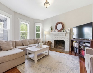 53 Grampian Way, Boston, Massachusetts, 3 Bedrooms Bedrooms, 6 Rooms Rooms,1 BathroomBathrooms,Residential Lease,For Rent,Grampian Way,73531840
