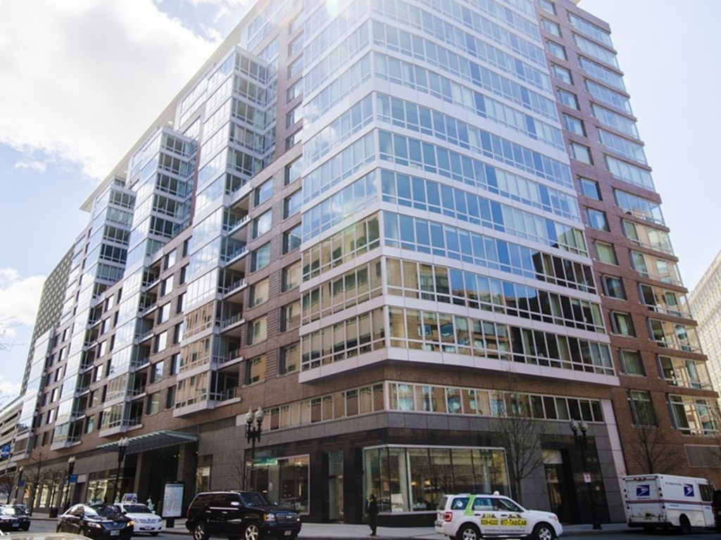 1 Charles St, Boston, Massachusetts, 1 Bedroom Bedrooms, 3 Rooms Rooms,1 BathroomBathrooms,Residential Lease,For Rent,Charles St,73515463