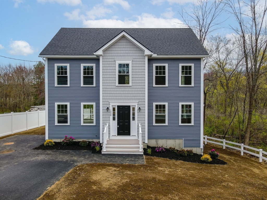 1028 Broadway, Haverhill, Massachusetts, 3 Bedrooms Bedrooms, 6 Rooms Rooms,2.5 BathroomsBathrooms,Residential,For Sale,Broadway,73512410