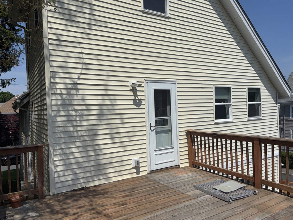 68 Eddy St, North Attleboro, Massachusetts, 2 Bedrooms Bedrooms, 4 Rooms Rooms,1 BathroomBathrooms,Residential Lease,For Rent,Eddy St,73531901