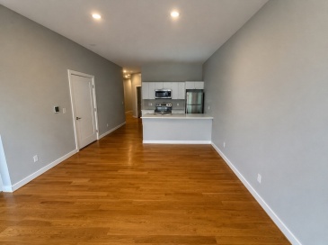 301-305 Dudley, Boston, Massachusetts, 4 Bedrooms Bedrooms, 6 Rooms Rooms,2 BathroomsBathrooms,Residential Lease,For Rent,Dudley,73531921