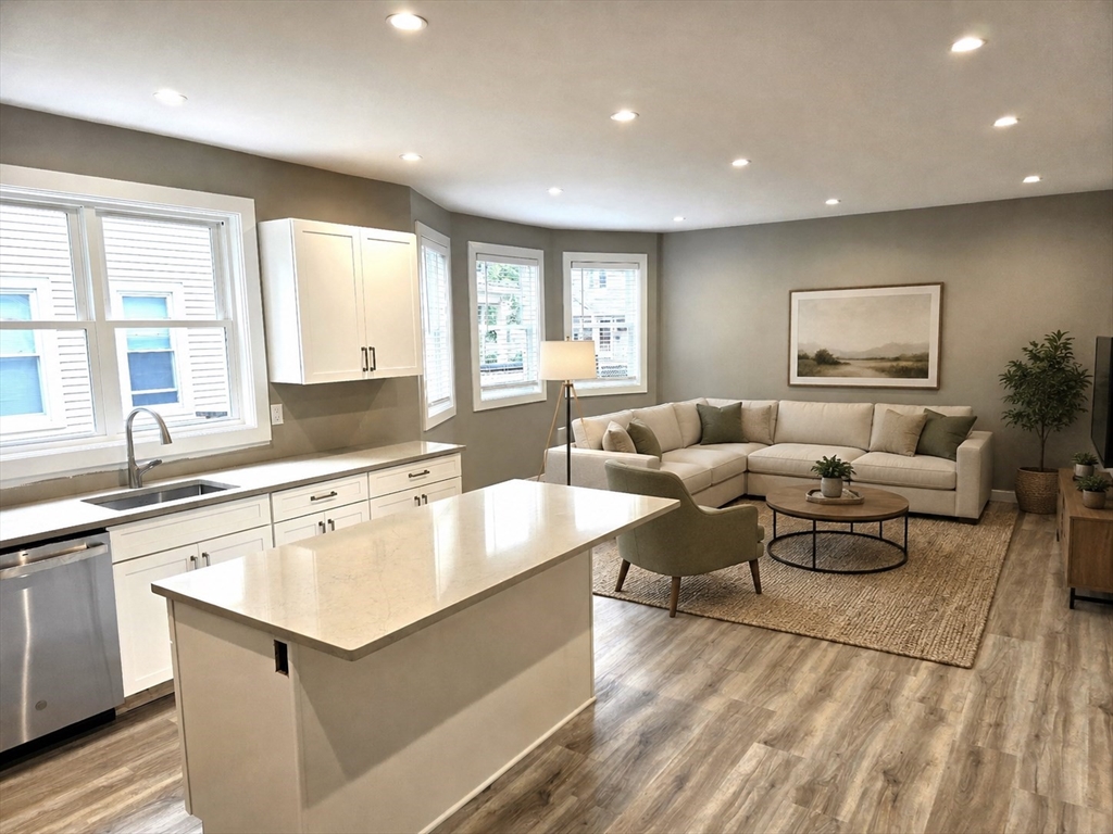 39 Fiske St, Waltham, Massachusetts, 3 Bedrooms Bedrooms, 5 Rooms Rooms,1.5 BathroomsBathrooms,Residential Lease,For Rent,Fiske St,73531939