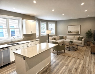 39 Fiske St, Waltham, Massachusetts, 3 Bedrooms Bedrooms, 5 Rooms Rooms,1.5 BathroomsBathrooms,Residential Lease,For Rent,Fiske St,73531939