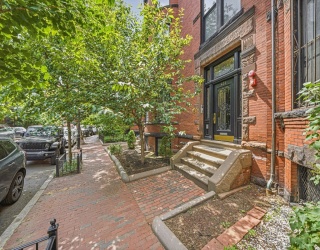 431 Marlborough St, Boston, Massachusetts, 3 Bedrooms Bedrooms, 6 Rooms Rooms,3 BathroomsBathrooms,Residential Lease,For Rent,Marlborough St,73531948
