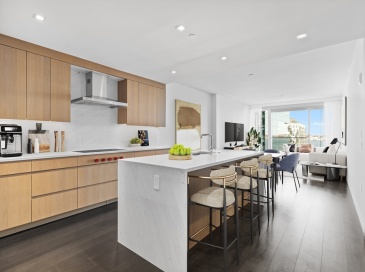 150 Seaport Blvd, Boston, Massachusetts, 2 Bedrooms Bedrooms, 6 Rooms Rooms,2.5 BathroomsBathrooms,Residential,For Sale,Seaport Blvd,73531986