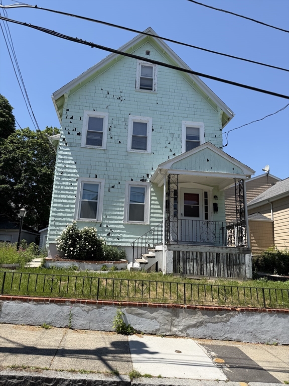 16 Winthrop, Malden, Massachusetts, 2 Bedrooms Bedrooms, 4 Rooms Rooms,1 BathroomBathrooms,Residential Lease,For Rent,Winthrop,73532171