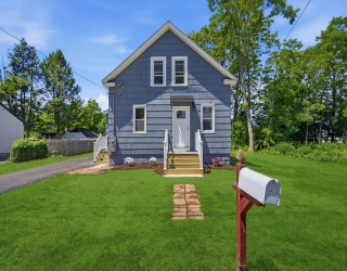 4 Wilson St, Wilbraham, Massachusetts, 3 Bedrooms Bedrooms, 6 Rooms Rooms,1.5 BathroomsBathrooms,Residential,For Sale,Wilson St,73532189
