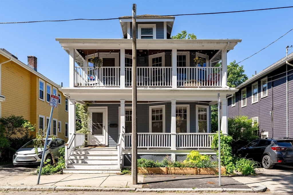 21 Kingsboro Park, Boston, Massachusetts, 2 Bedrooms Bedrooms, 5 Rooms Rooms,1 BathroomBathrooms,Residential,For Sale,Kingsboro Park,73532081