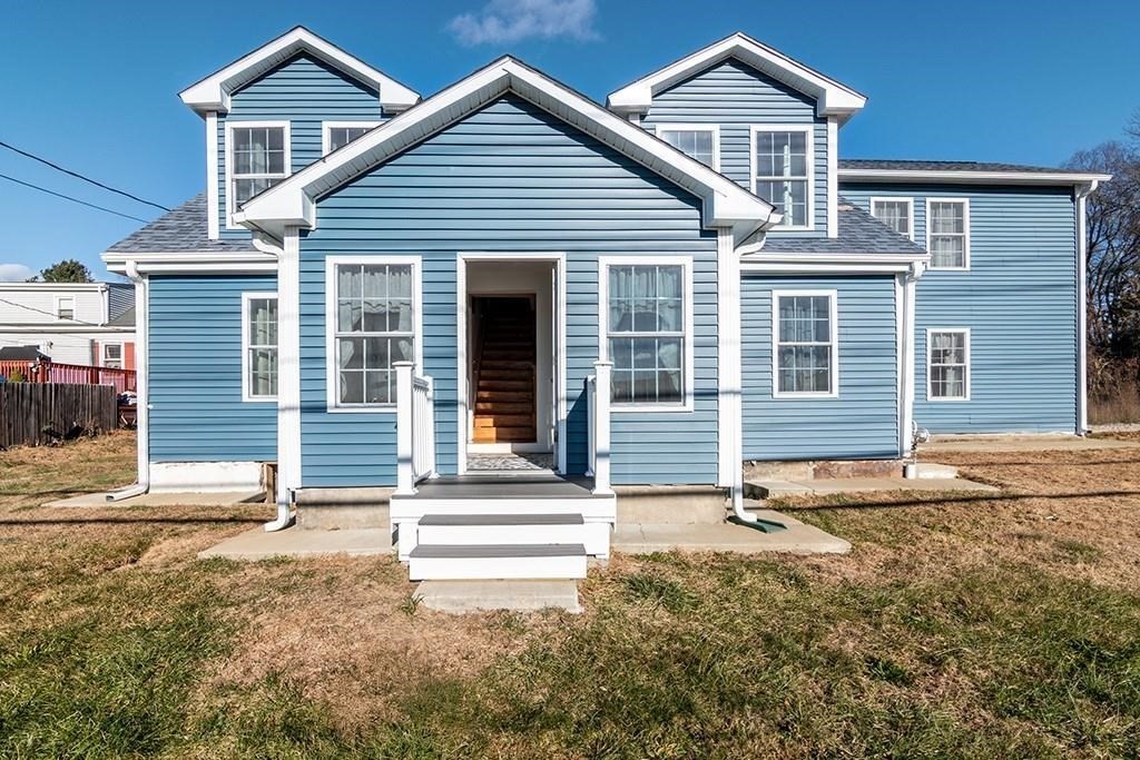 3871 Mendon Rd, Cumberland, Rhode Island, 6 Bedrooms Bedrooms, 10 Rooms Rooms,3 BathroomsBathrooms,Residential,For Sale,Mendon Rd,73532229