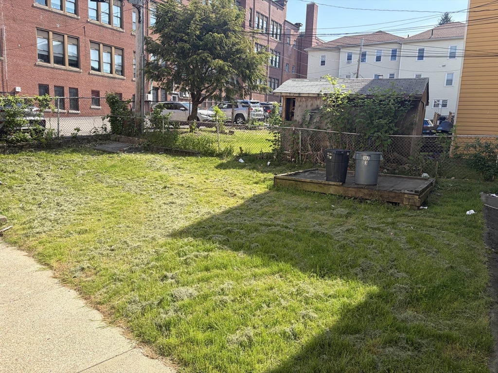 107 Endicott Street, Worcester, Massachusetts, 2 Bedrooms Bedrooms, 5 Rooms Rooms,1 BathroomBathrooms,Residential Lease,For Rent,Endicott Street,73532126