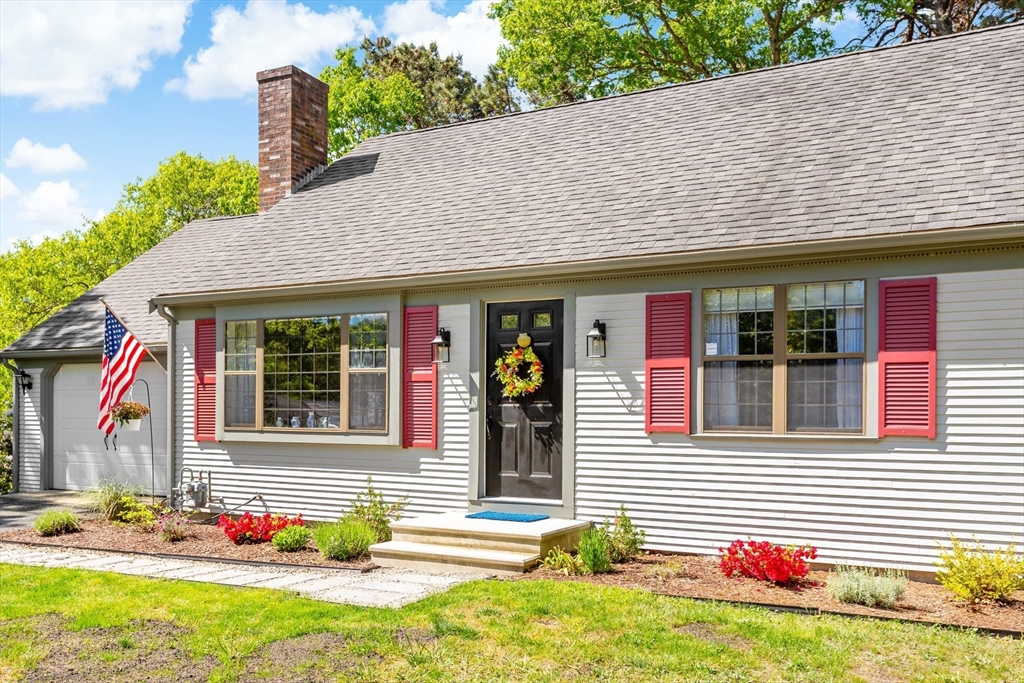 7 Bonnie Briar Rd, Barnstable, Massachusetts, 3 Bedrooms Bedrooms, 6 Rooms Rooms,2 BathroomsBathrooms,Residential,For Sale,Bonnie Briar Rd,73531923
