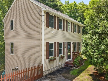 89 Old Andover Road, North Reading, Massachusetts, 3 Bedrooms Bedrooms, 8 Rooms Rooms,2.5 BathroomsBathrooms,Residential,For Sale,Old Andover Road,73532335