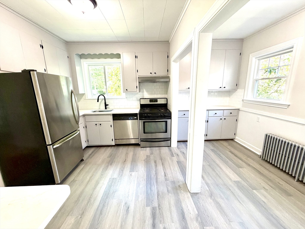 85 Barber Rd, Framingham, Massachusetts, 4 Bedrooms Bedrooms, 11 Rooms Rooms,2.5 BathroomsBathrooms,Residential Lease,For Rent,Barber Rd,73531954