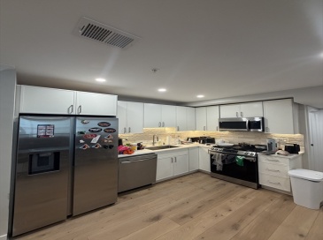9 Everett St, Boston, Massachusetts, 2 Bedrooms Bedrooms, 6 Rooms Rooms,2 BathroomsBathrooms,Residential Lease,For Rent,Everett St,73532344