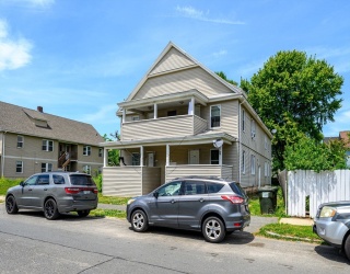 128-130 Kensington Ave, Springfield, Massachusetts, 12 Bedrooms Bedrooms, 20 Rooms Rooms,4 BathroomsBathrooms,Residential Income,For Sale,Kensington Ave,73532381