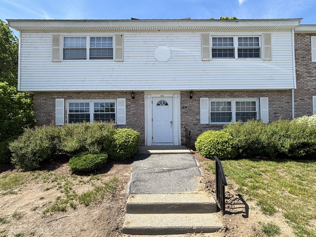 90 Washington Park Dr, Andover, Massachusetts, 1 Bedroom Bedrooms, 3 Rooms Rooms,1 BathroomBathrooms,Residential,For Sale,Washington Park Dr,73531998