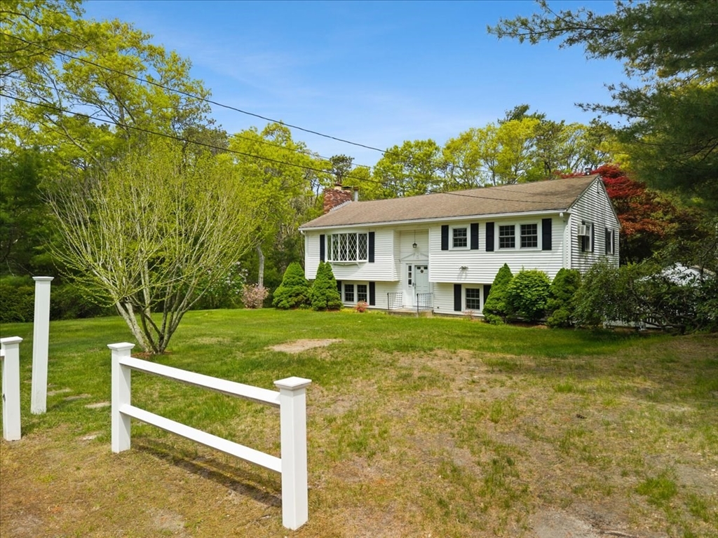 391 Scenic Hwy, Bourne, Massachusetts, 4 Bedrooms Bedrooms, 8 Rooms Rooms,2 BathroomsBathrooms,Residential,For Sale,Scenic Hwy,73532287