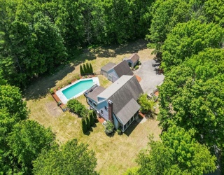 27 Davis St, Rutland, Massachusetts, 4 Bedrooms Bedrooms, 6 Rooms Rooms,2.5 BathroomsBathrooms,Residential,For Sale,Davis St,73532436