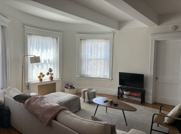 1080 Beacon Street, Brookline, Massachusetts, 2 Bedrooms Bedrooms, 5 Rooms Rooms,1 BathroomBathrooms,Residential Lease,For Rent,Beacon Street,73532466 1080 Beacon Street, Brookline, Massachusetts, 2 Bedrooms Bedrooms, 5 Rooms Rooms,1 BathroomBathrooms,Residential Lease,For Rent,Beacon Street,73532466