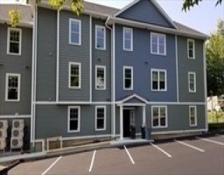 462 Main Street, Amherst, Massachusetts, 1 Room Rooms,1 BathroomBathrooms,Residential Lease,For Rent,Main Street,73532440