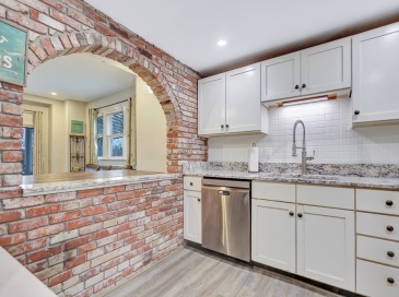 1401 Great Pond Rd, North Andover, Massachusetts, 2 Bedrooms Bedrooms, 4 Rooms Rooms,2 BathroomsBathrooms,Residential,For Sale,Great Pond Rd,73506838