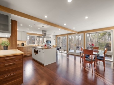 175 Mountain St, Sharon, Massachusetts, 3 Bedrooms Bedrooms, 8 Rooms Rooms,3 BathroomsBathrooms,Residential,For Sale,Mountain St,73501212