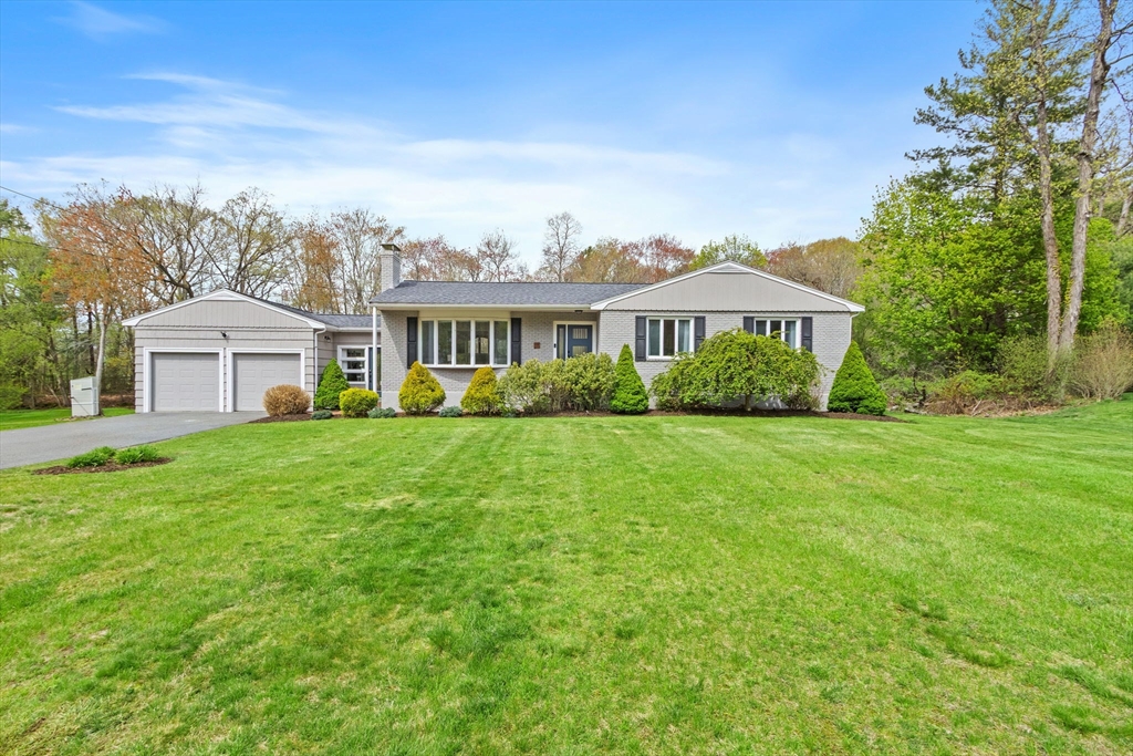 30 Wildewood Dr., Canton, Massachusetts, 3 Bedrooms Bedrooms, 7 Rooms Rooms,2 BathroomsBathrooms,Residential,For Sale,Wildewood Dr.,73514794
