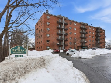 1321 Worcester Road, Framingham, Massachusetts, 1 Bedroom Bedrooms, 4 Rooms Rooms,1 BathroomBathrooms,Residential,For Sale,Worcester Road,73483569 1321 Worcester Road, Framingham, Massachusetts, 1 Bedroom Bedrooms, 4 Rooms Rooms,1 BathroomBathrooms,Residential,For Sale,Worcester Road,73483569